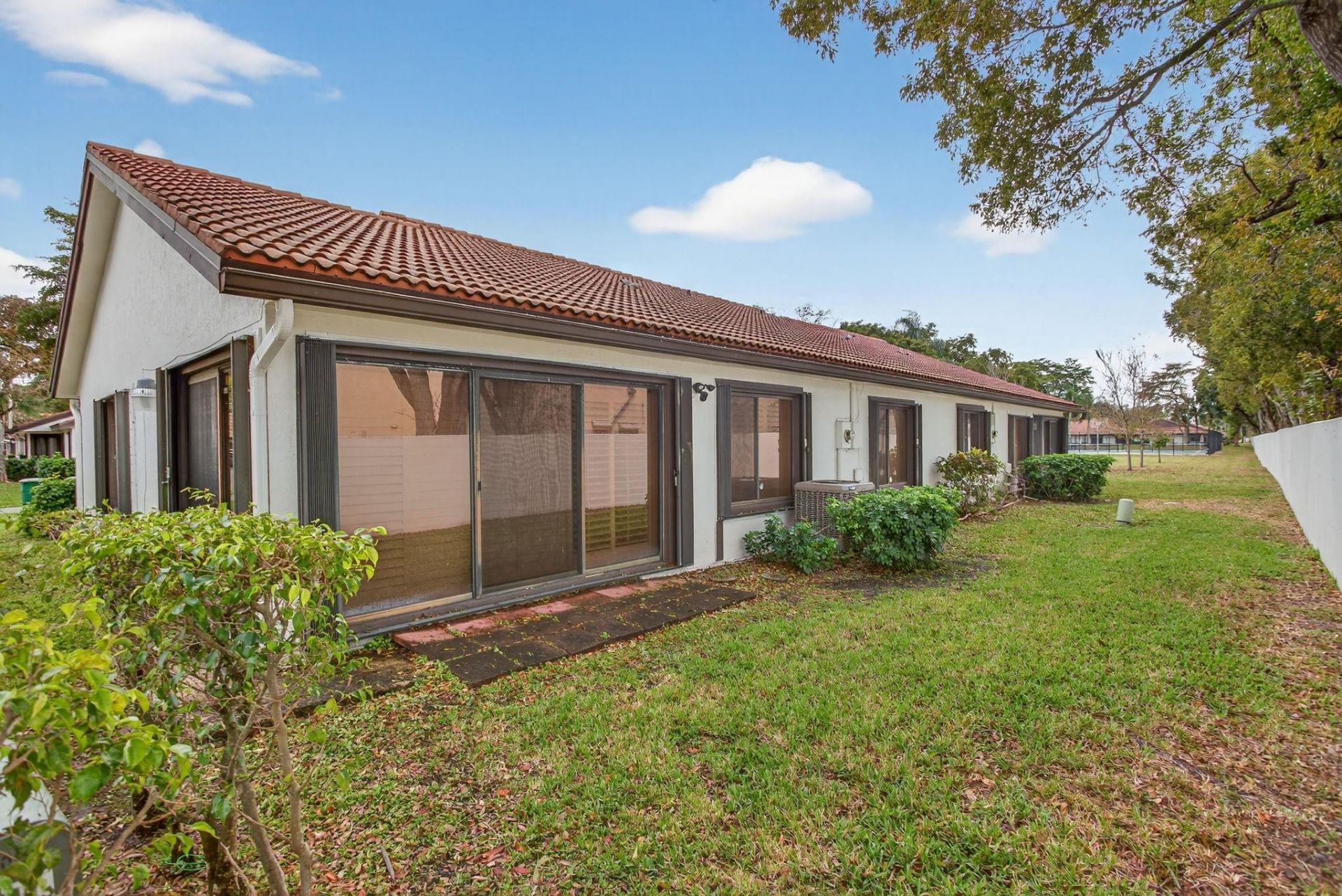 7157 Wisteria Way, Unit 7157, Tamarac, FL 33321 Photo