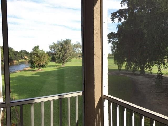 250 Jacaranda Drive, Unit 203, Plantation, FL 33324 Photo