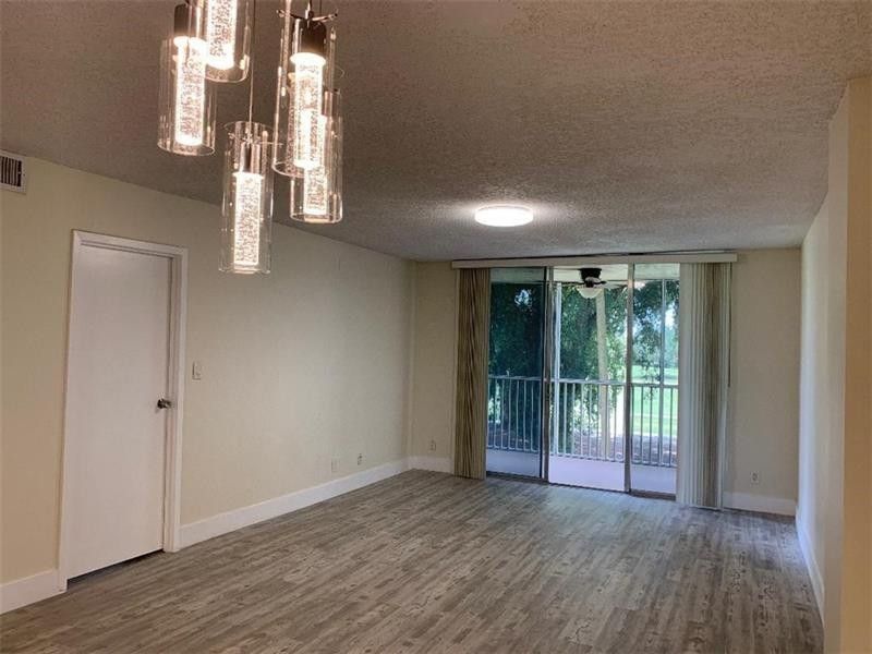250 Jacaranda Drive, Unit 203, Plantation, FL 33324 Photo