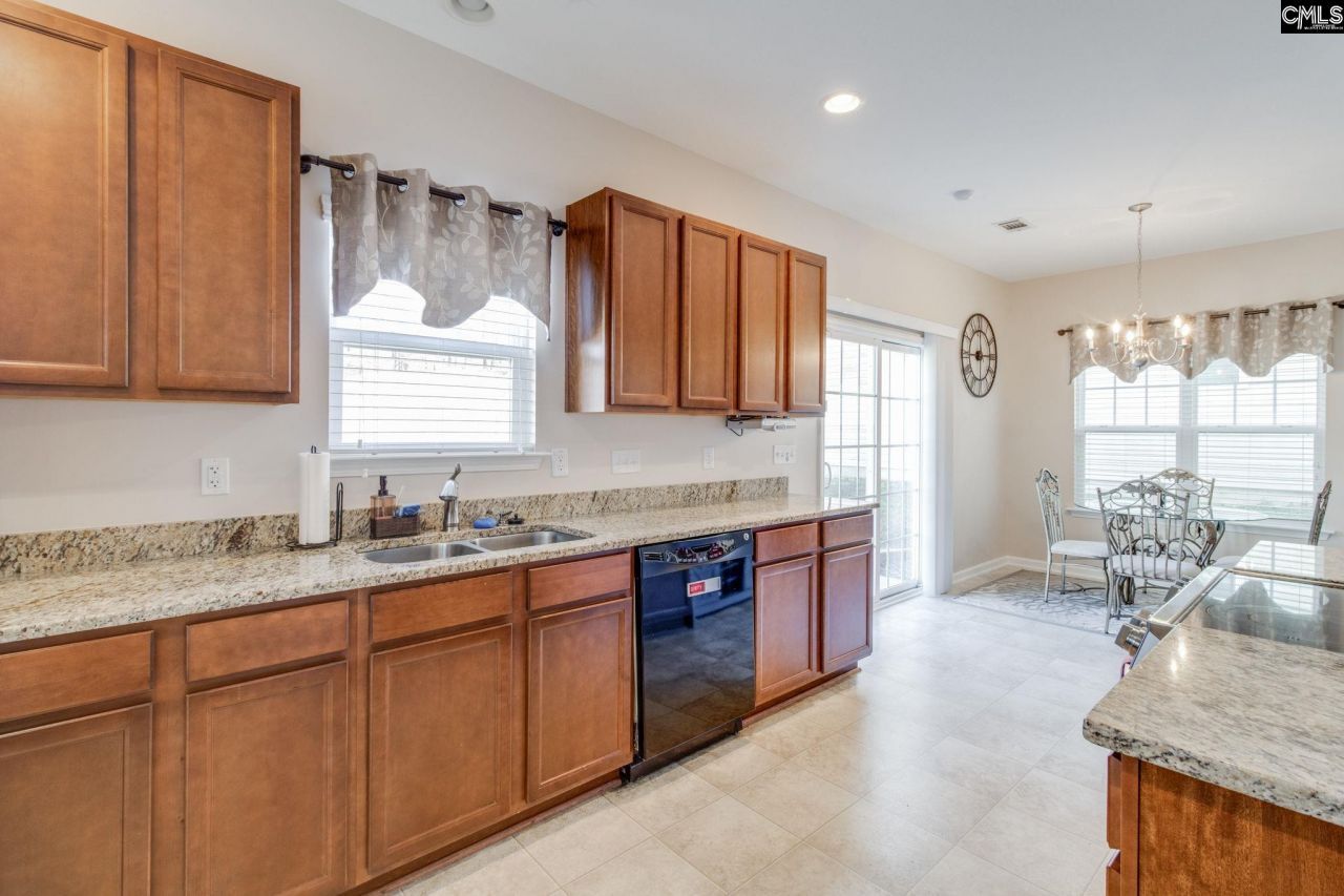 138 Potters View Road  Photo 7