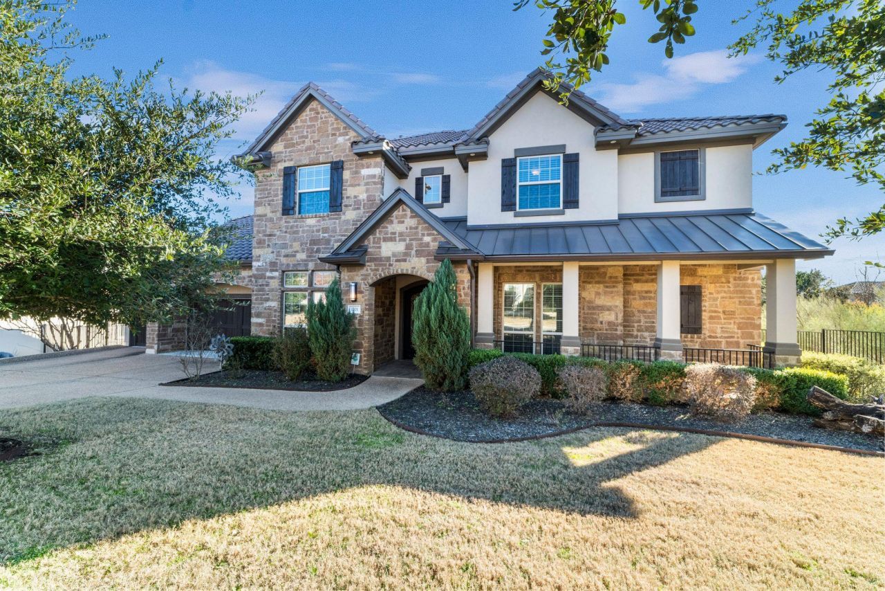 1701 Morning Moon Cir, Austin, TX 78732 Main Photo