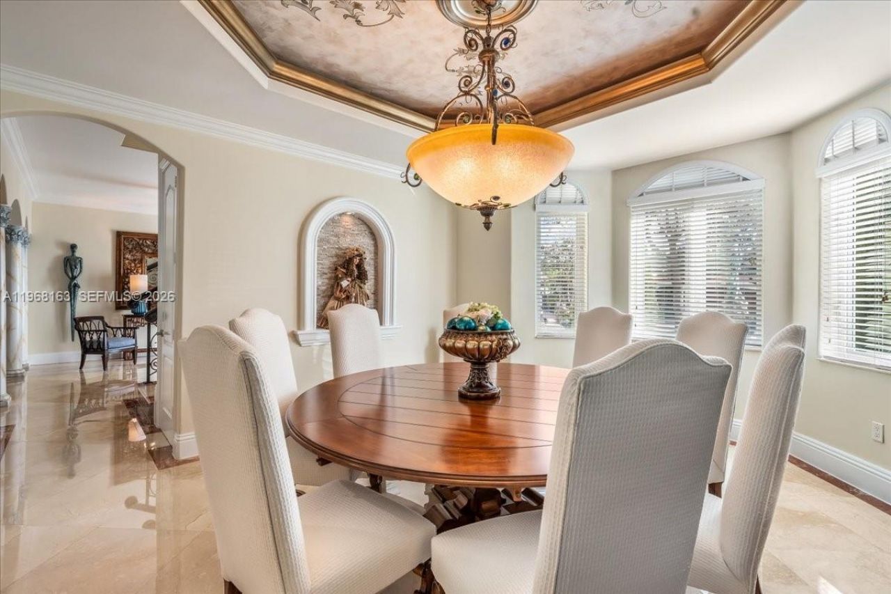 7851 NW 166th Ter, Miami Lakes, FL 33016 Photo