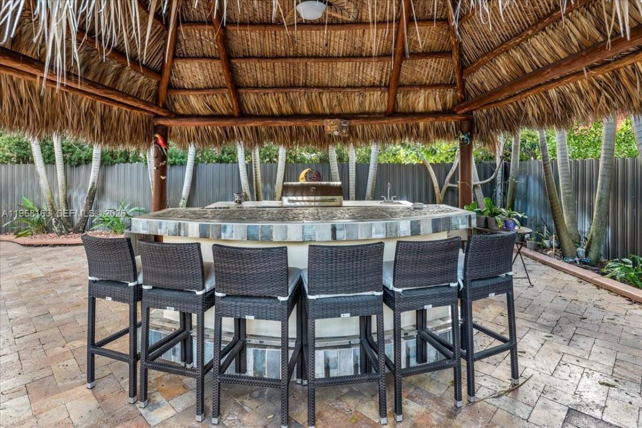 7851 NW 166th Ter, Miami Lakes, FL 33016 Photo