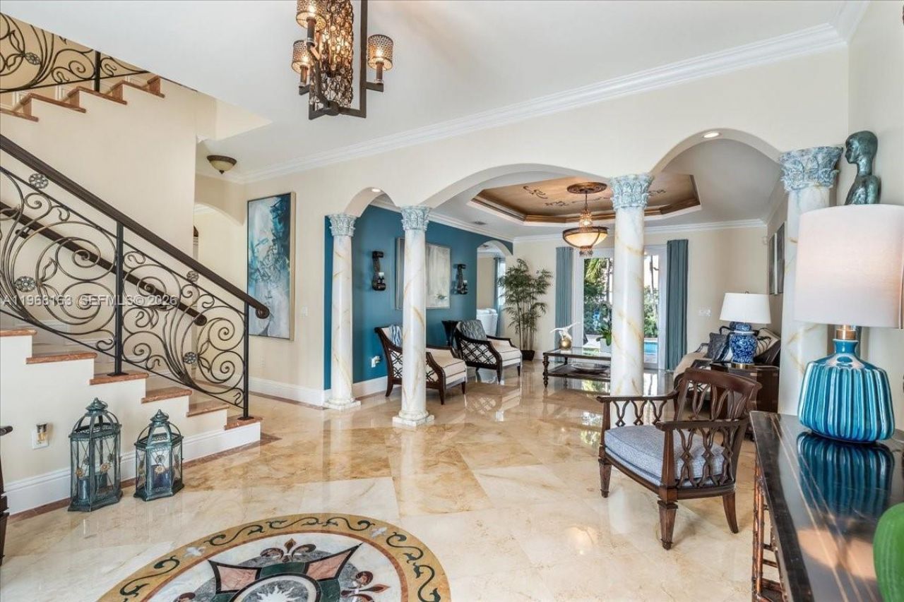 7851 NW 166th Ter, Miami Lakes, FL 33016 Photo