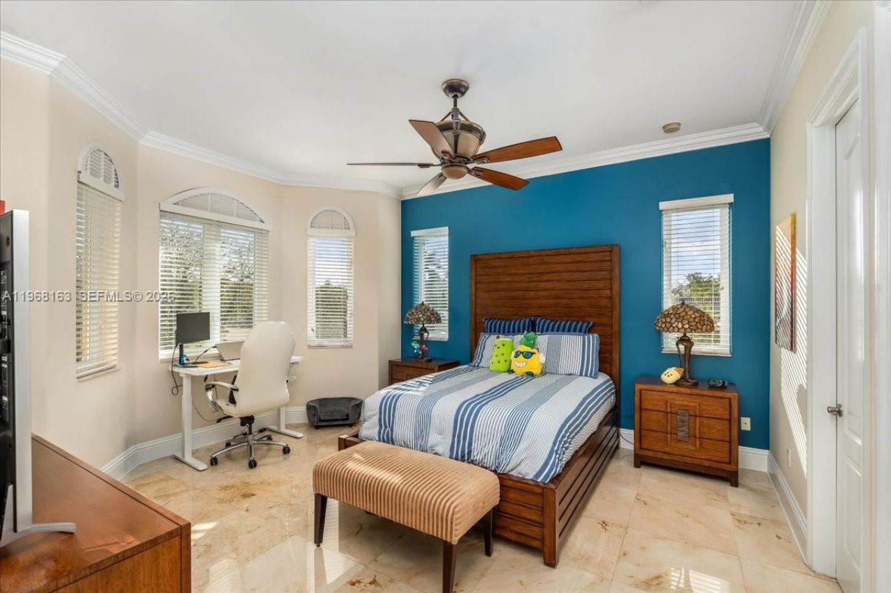 7851 NW 166th Ter, Miami Lakes, FL 33016 Photo