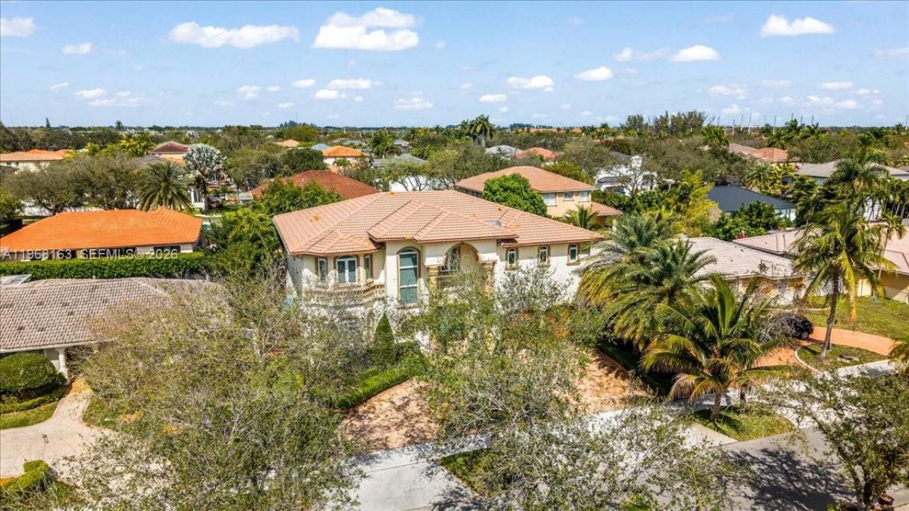 7851 NW 166th Ter, Miami Lakes, FL 33016 Photo