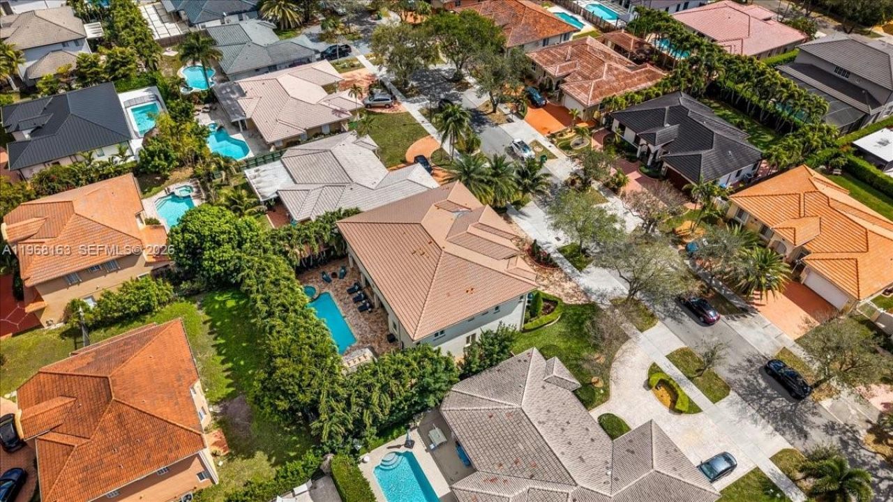 7851 NW 166th Ter, Miami Lakes, FL 33016 Photo