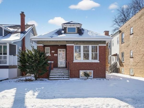 5653 W Leland Avenue, Chicago, IL 60630
