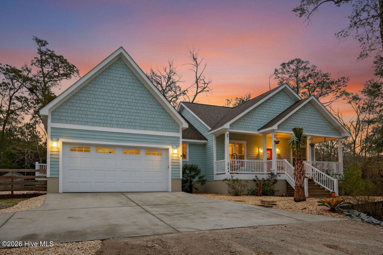 2706 Sea Vista Drive Sw, Supply, NC 28462 Main Photo