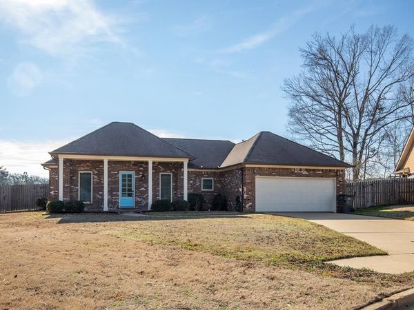 118 Cross Creek Drive, Oxford, MS 38655