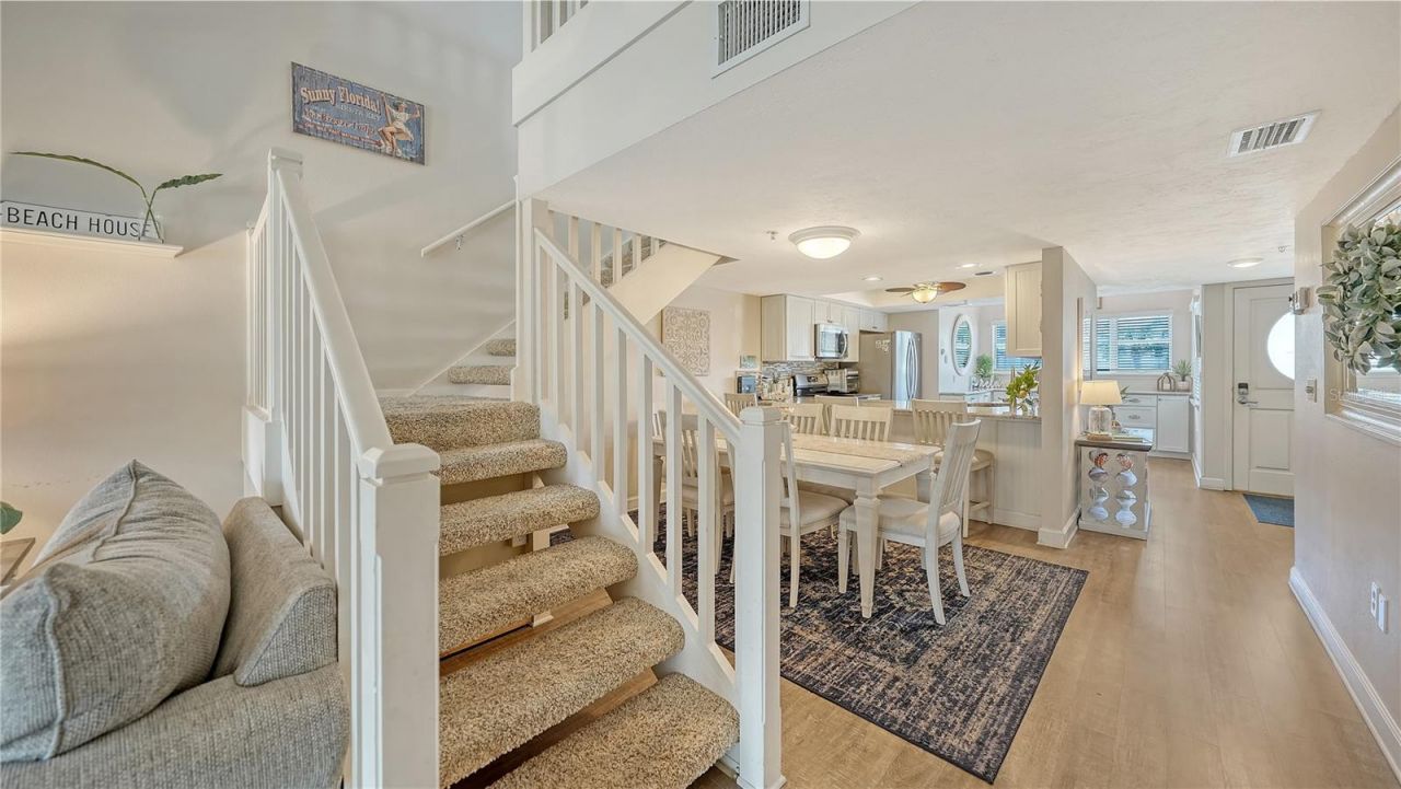 1350 Siesta Bayside Drive, Unit 1350B, Sarasota, FL 34242 Photo