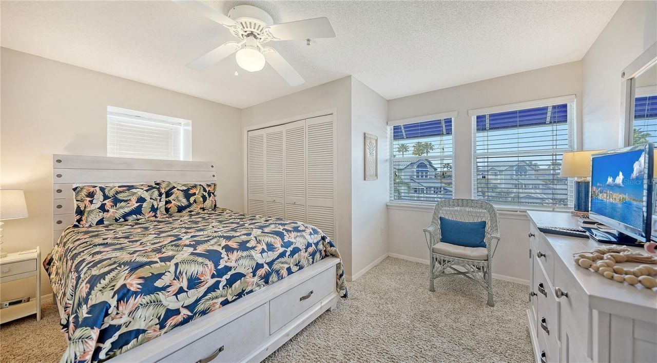 1350 Siesta Bayside Drive, Unit 1350B, Sarasota, FL 34242 Photo