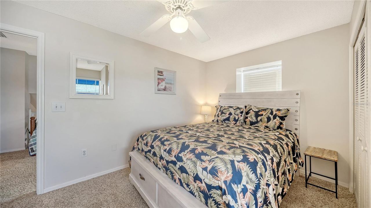 1350 Siesta Bayside Drive, Unit 1350B, Sarasota, FL 34242 Photo