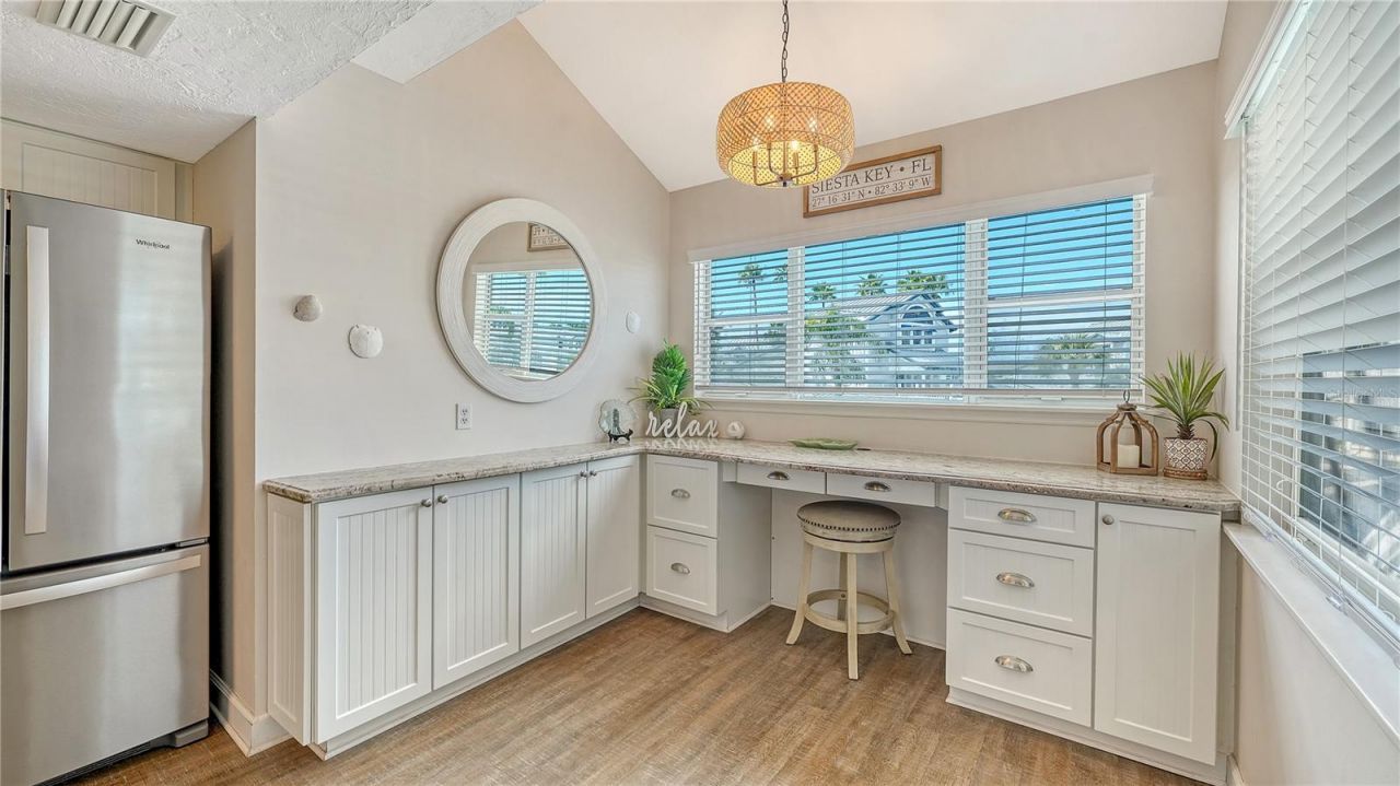 1350 Siesta Bayside Drive, Unit 1350B, Sarasota, FL 34242 Photo