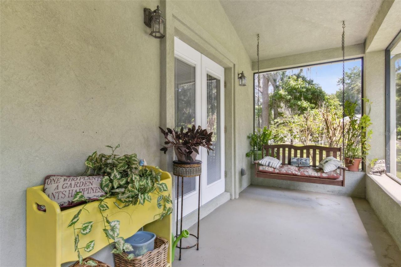 166 Mount Royal Avenue, Crescent City, FL 32112 Photo