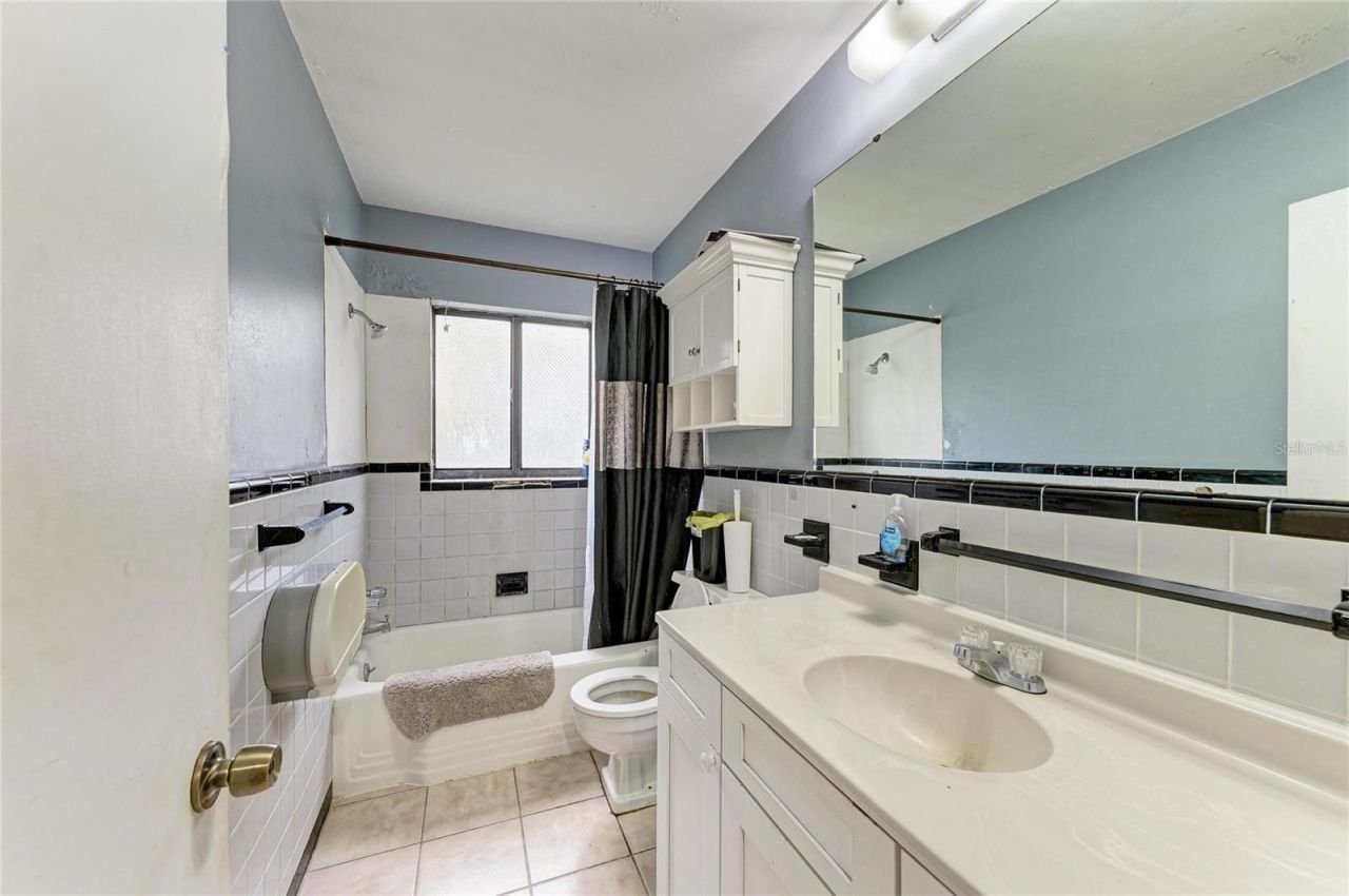 1205 44th Avenue E, Bradenton, FL 34203 Photo