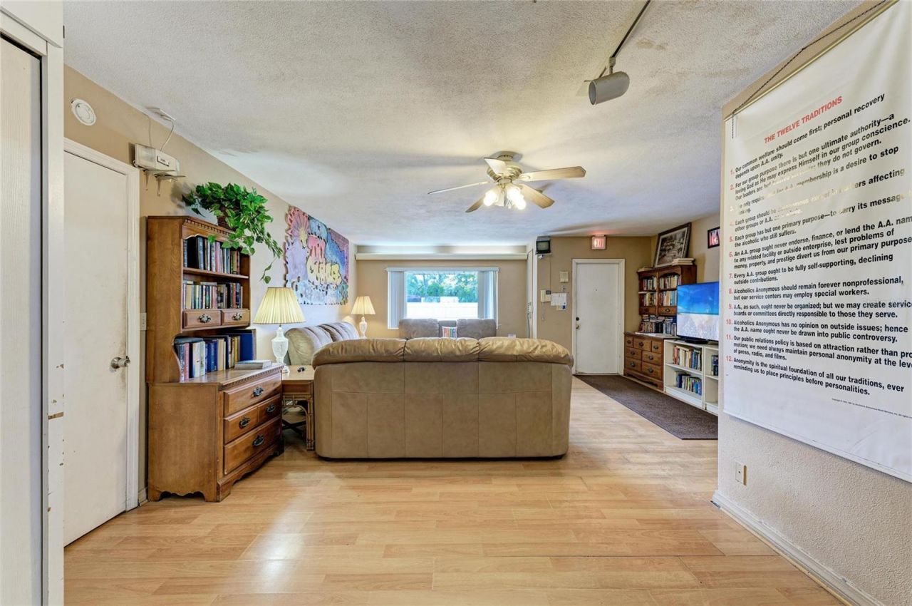 1205 44th Avenue E, Bradenton, FL 34203 Photo