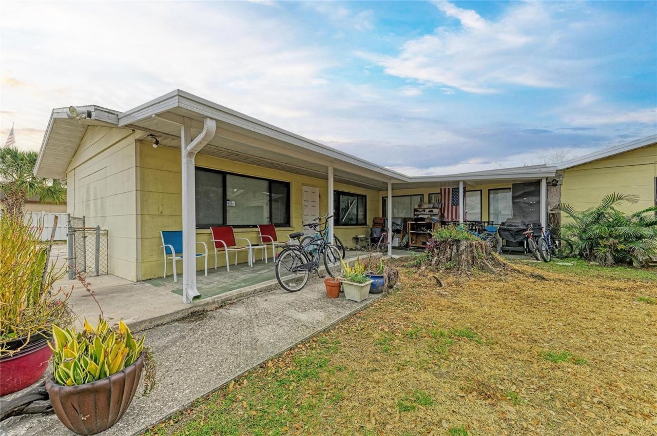 1205 44th Avenue E, Bradenton, FL 34203 Photo