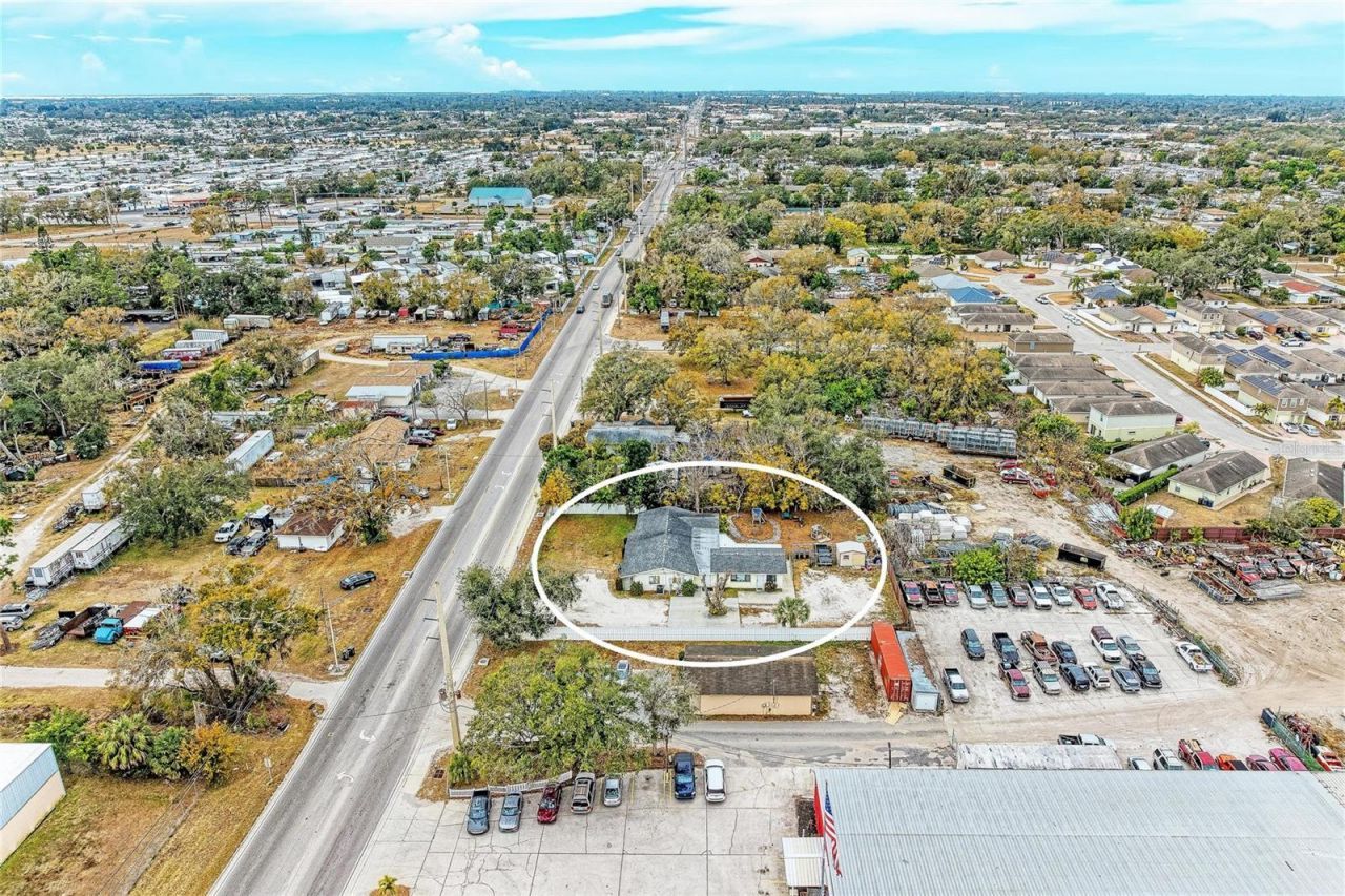 1205 44th Avenue E, Bradenton, FL 34203 Photo