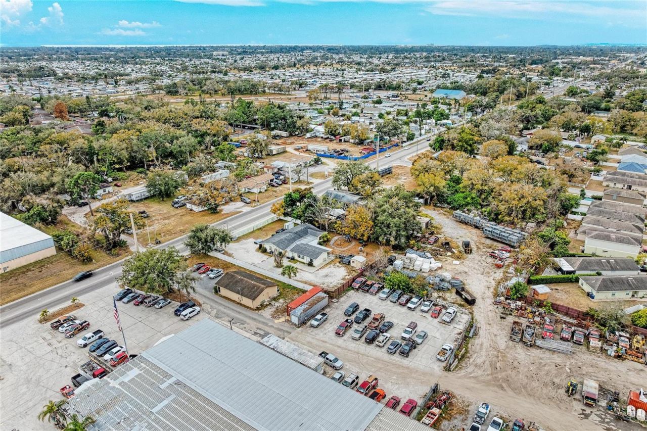 1205 44th Avenue E, Bradenton, FL 34203 Photo