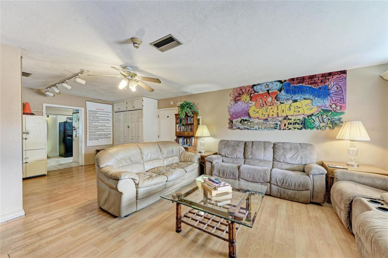 1205 44th Avenue E, Bradenton, FL 34203 Photo