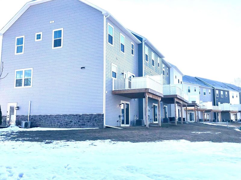 201 Via Veneto, Delaware, OH 43015 Photo 4