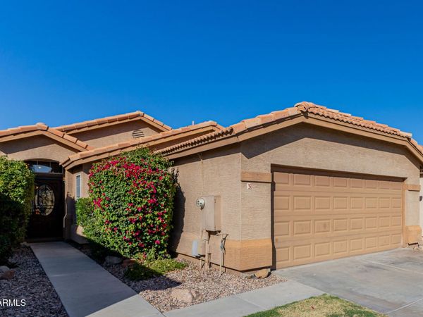 1836 N STAPLEY Drive, Unit 3, Mesa, AZ 85203