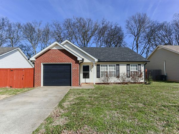 3012 Roscommon Dr, Murfreesboro, TN 37128