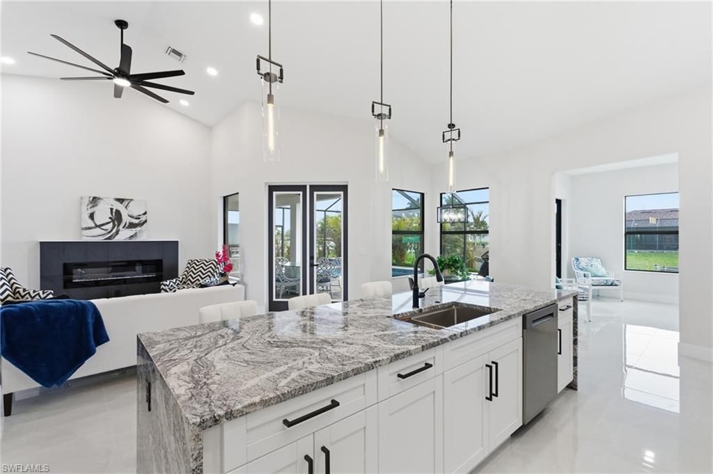 2000 SW 30th Ter, Cape Coral, FL 33914 Photo