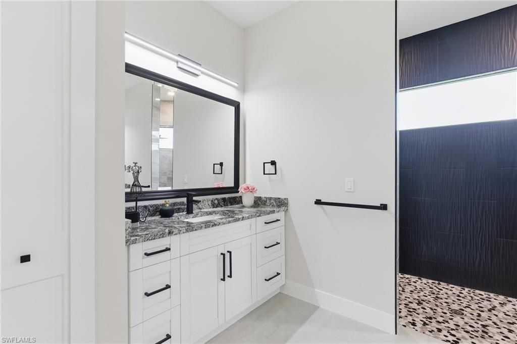 2000 SW 30th Ter, Cape Coral, FL 33914 Photo