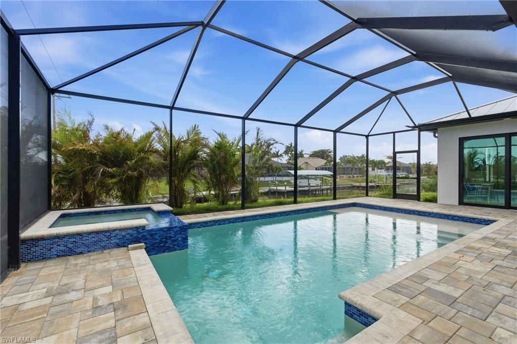 2000 SW 30th Ter, Cape Coral, FL 33914 Photo