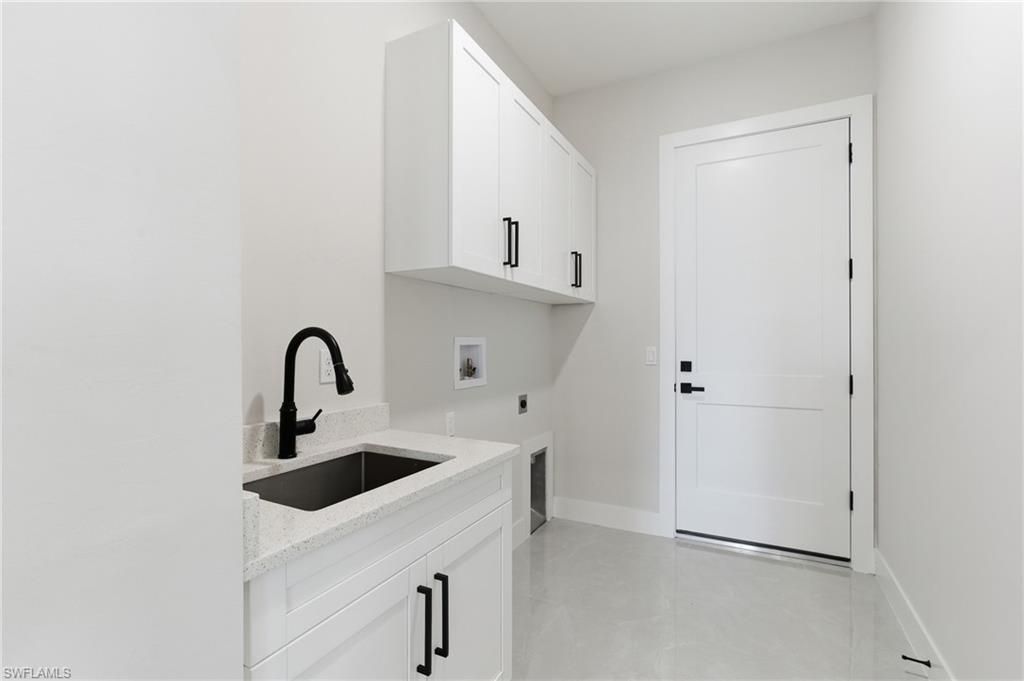 2000 SW 30th Ter, Cape Coral, FL 33914 Photo