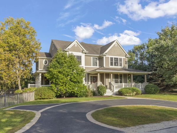 4947 Stonewall Avenue, Downers Grove, IL 60515