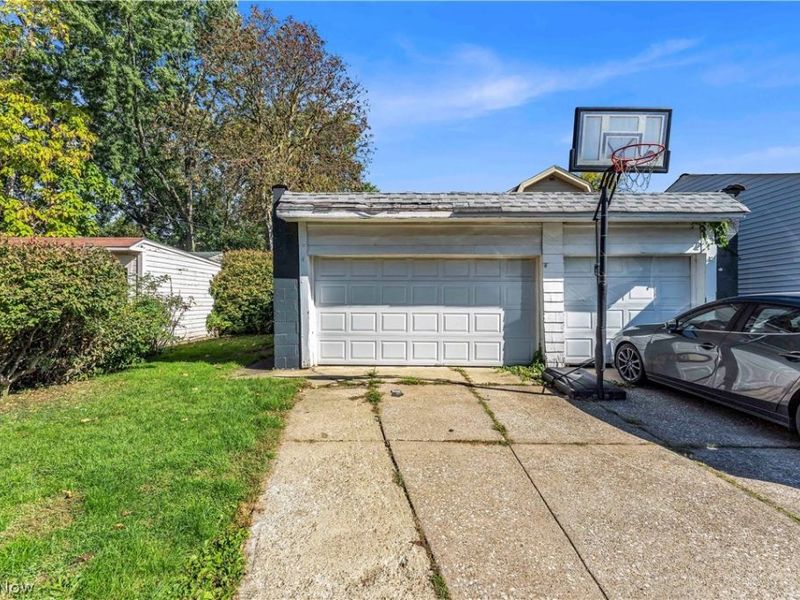 8113 Garfield Boulevard, Unit 1/DN, Cleveland, OH 44125 Photo 25