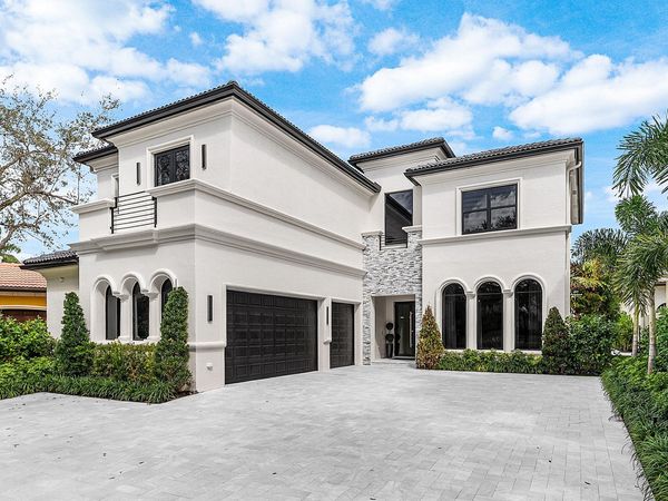 17760 Villa Club Way, Boca Raton, FL 33496