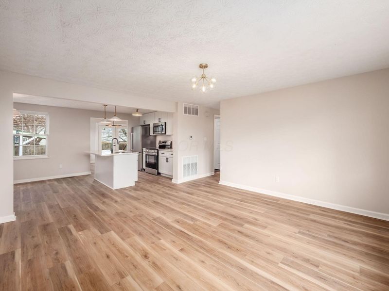 796 Redford Avenue, Columbus, OH 43207 Photo 4