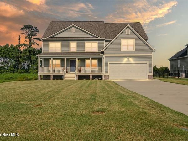 127 Colington Circle, Aydlett, NC 27916