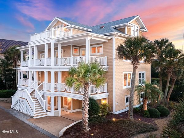 2628 N Lumina Avenue, Wrightsville Beach, NC 28480
