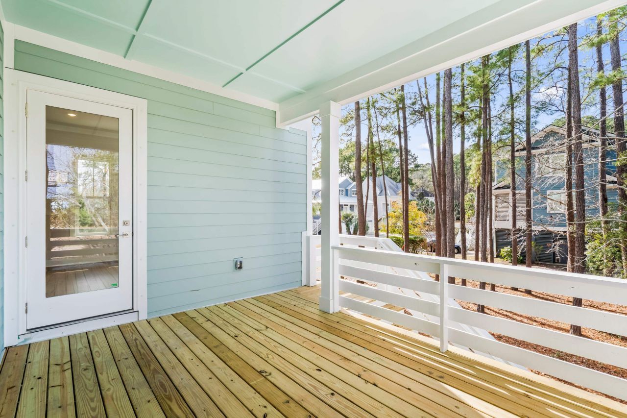 319 Crossing Ct. Photo 10