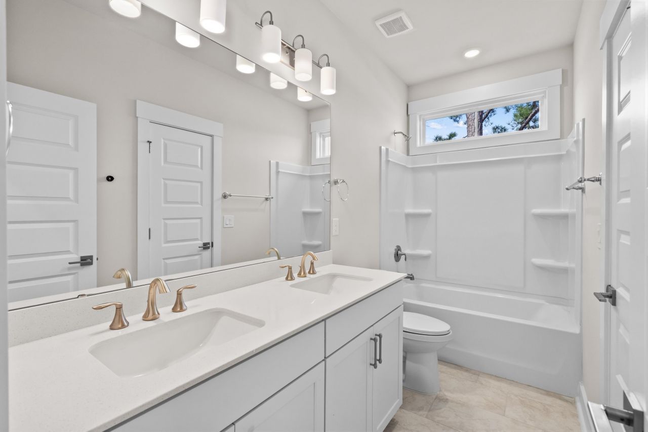 319 Crossing Ct. Photo 28