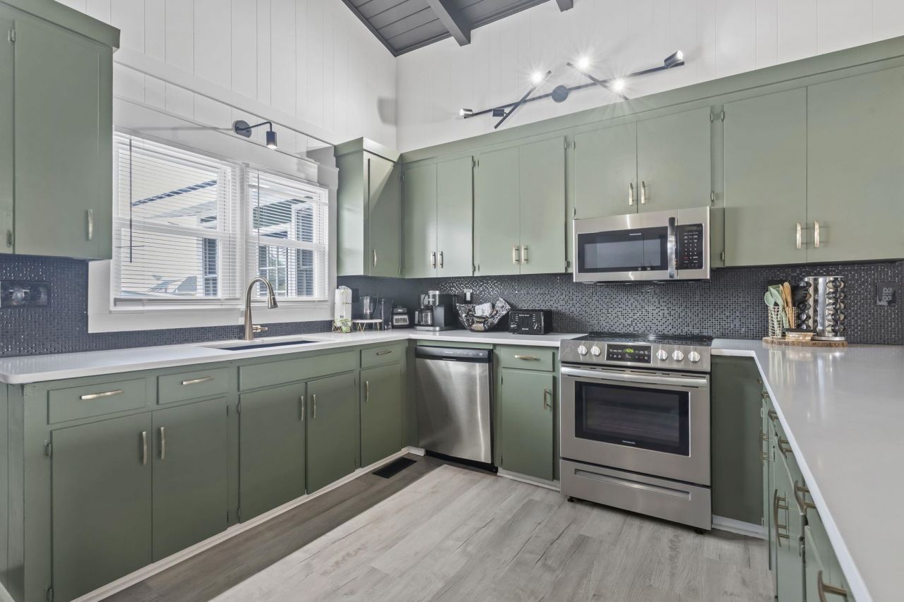 324 54th Ave. N Photo 10