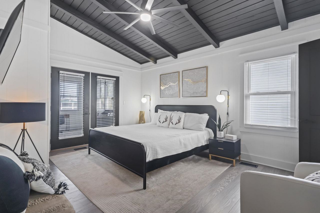 324 54th Ave. N Photo 17