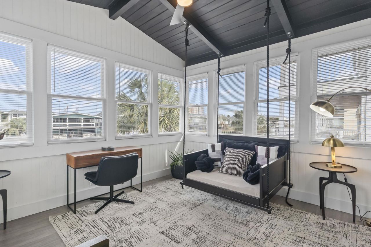 324 54th Ave. N Photo 19