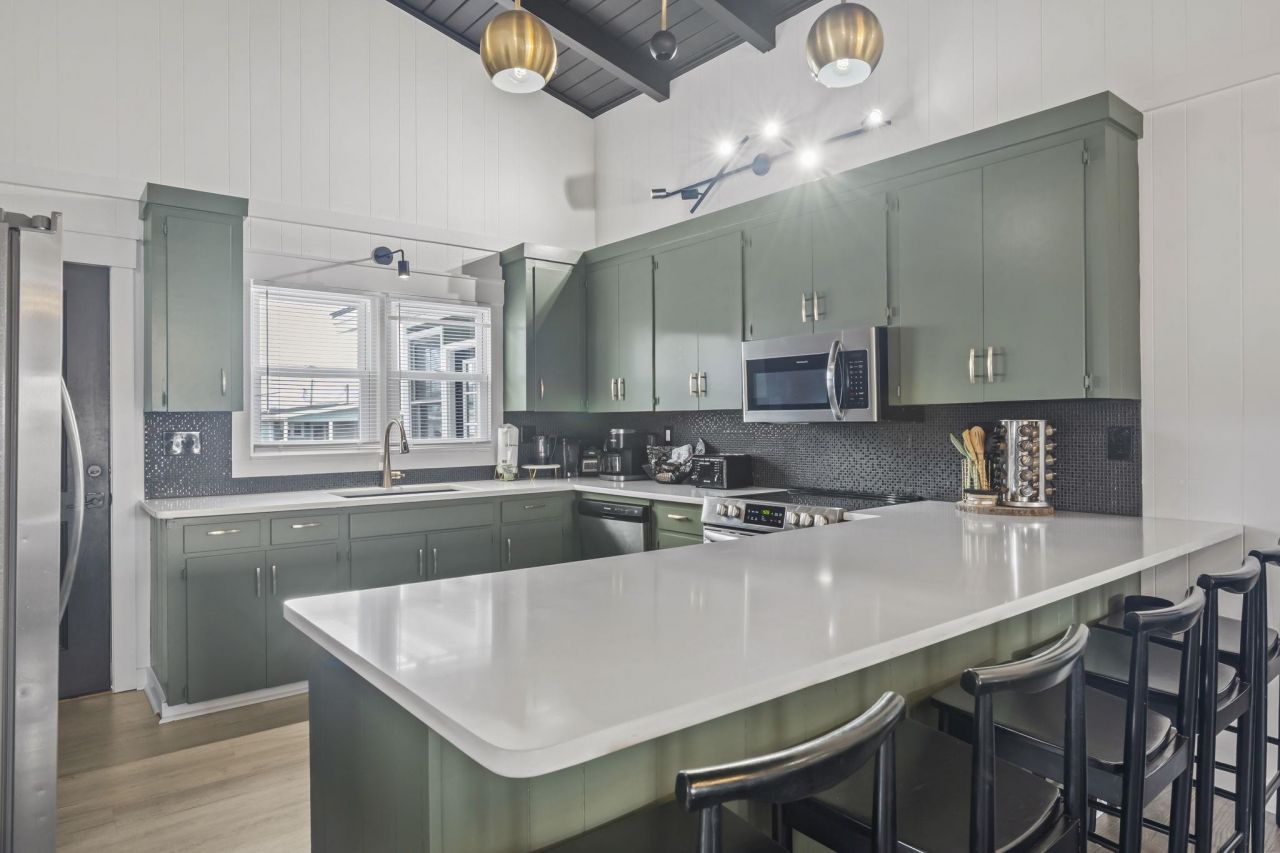 324 54th Ave. N Photo 9