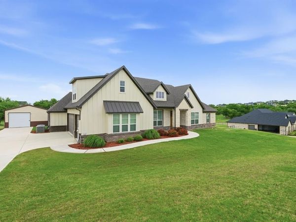 320 Oak Meadow Lane, Weatherford, TX 76085