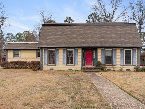 2105 Monticello Court, Pine Bluff, AR 71603