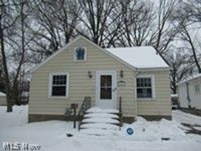 249 Roosevelt Avenue, Elyria, OH 44035 Photo 1