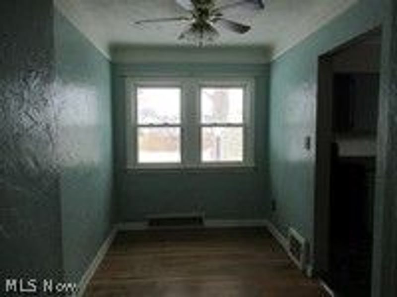 249 Roosevelt Avenue, Elyria, OH 44035 Photo 9