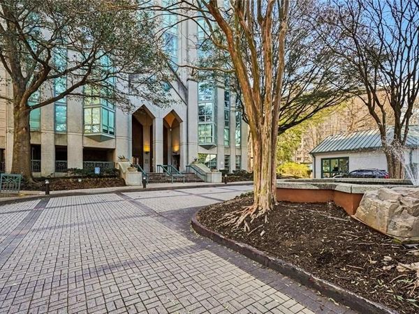 2870 Pharr Court NW, Unit 1806, Atlanta, GA 30305