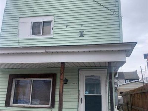 227 N CHESTNUT STREET, SHENANDOAH, PA 17976